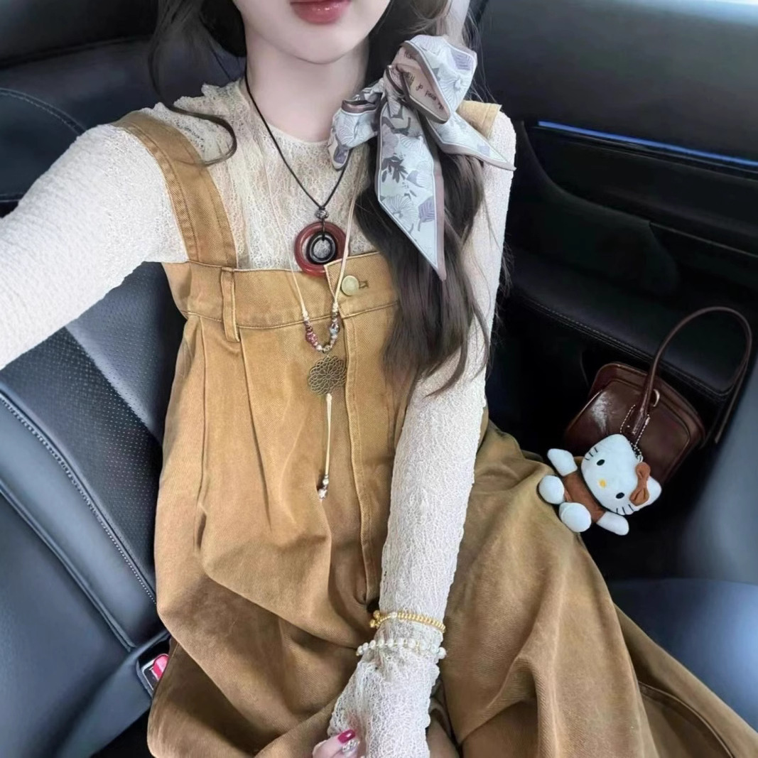 秋冬复古牛仔背带裤女2025新款春秋休闲宽松网红爆款阔腿连体裤子