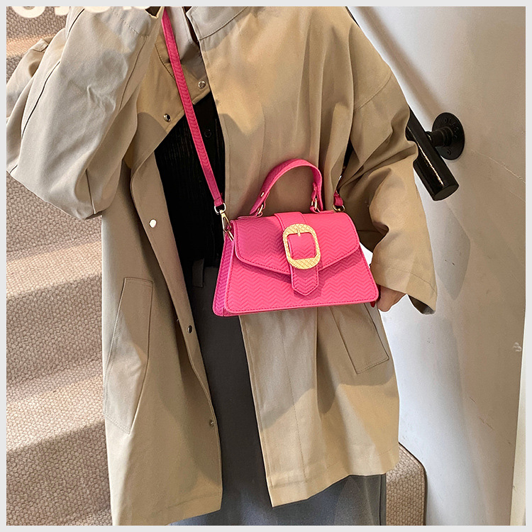 Cross-border wholesale niche design commuter crossbody bag for women 2024, fashionable and versatile women's single-shoulder armpit small square bag undefined