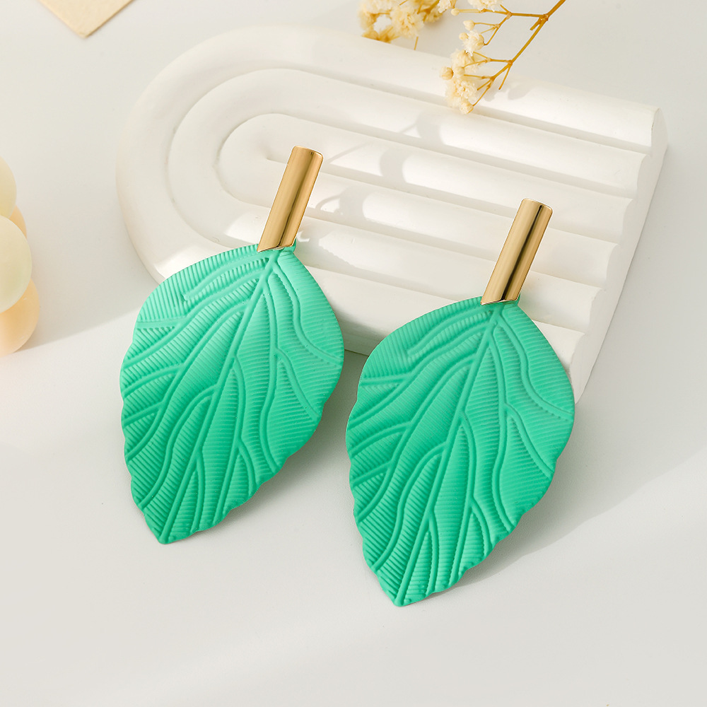 Vacation Leaf Metal Spray Paint Plating Women's Drop Earrings display picture 5