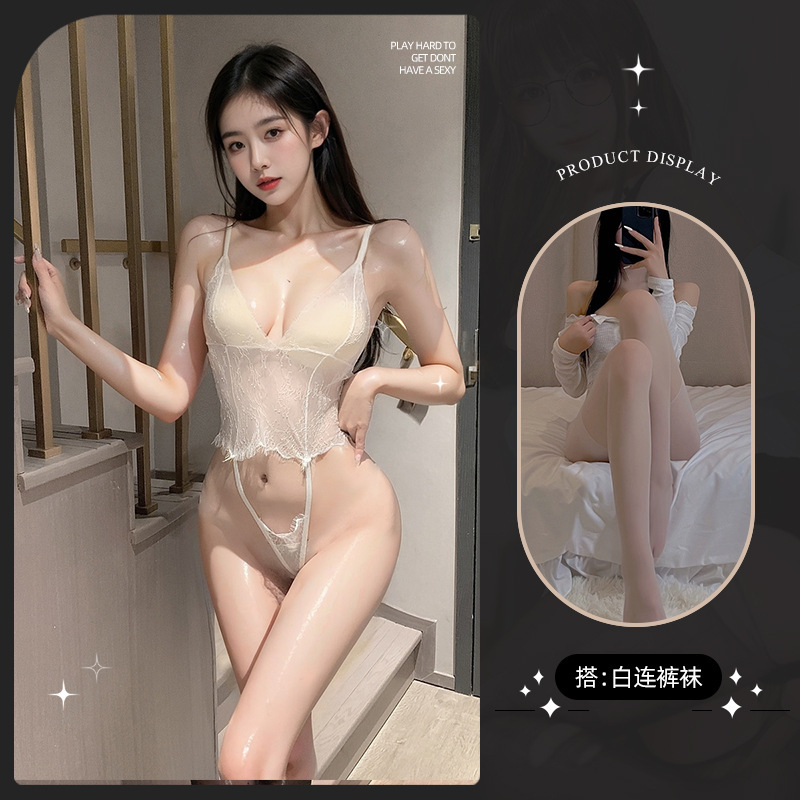흰색 레이스 점프수트 + 흰색 팬티스타킹