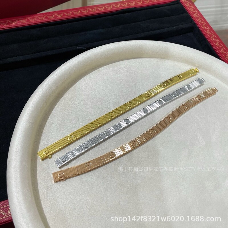 Cartier Watch Strap Bracelet with Single Stripe Screw Design, New Snake Bone Screw Love Couple Bracelet, Light Luxury and Fine Craftsmanship Cartier Watch Strap Bracelet with Single Stripe Screw Design, New Snake Bone Screw Love Couple Bracelet, Light Luxury and Fine Craftsmanship