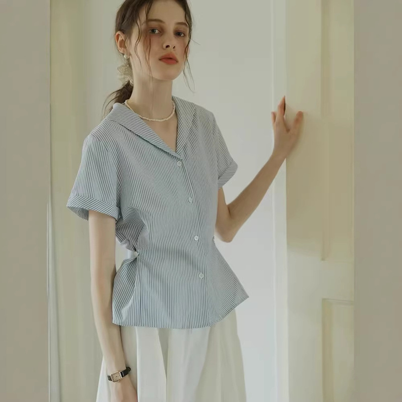 French-Style Commuter Navy Collar Blue Striped Short-Sleeved Shirt for Women, Summer College Style, Age-Reducing and Slimming Top