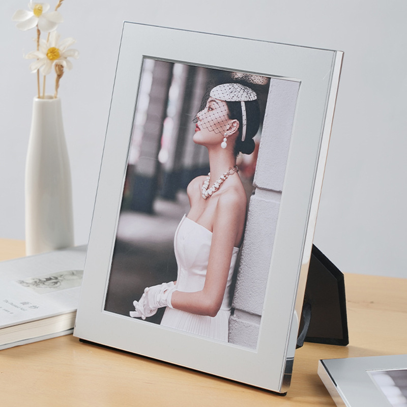 Light Luxury Aluminum Alloy Wedding Photo Frame Set Table High Sense Couple Photo Printing with Photo Frame Photo Wedding Photo