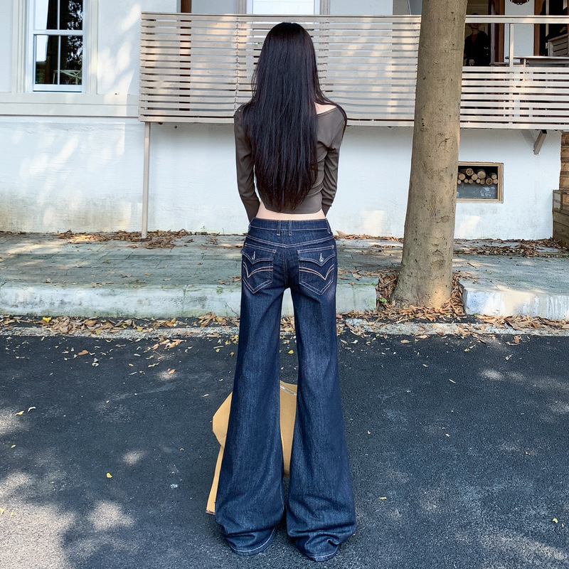 美式复古｜不规则腰头设计｜后翻袋微喇牛仔裤女牛仔布|undefined