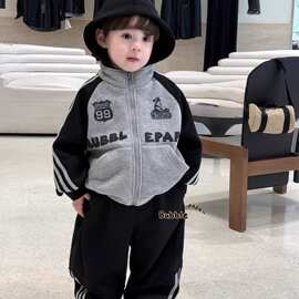 秋冬新款男童小童韩版休闲风拼色连帽外套卫裤加绒套装幼儿园