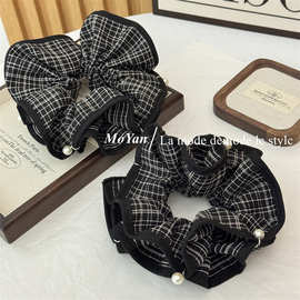2024复古时尚黑白格纹布艺大肠发圈气质褶皱花苞发绳珍珠头花头绳