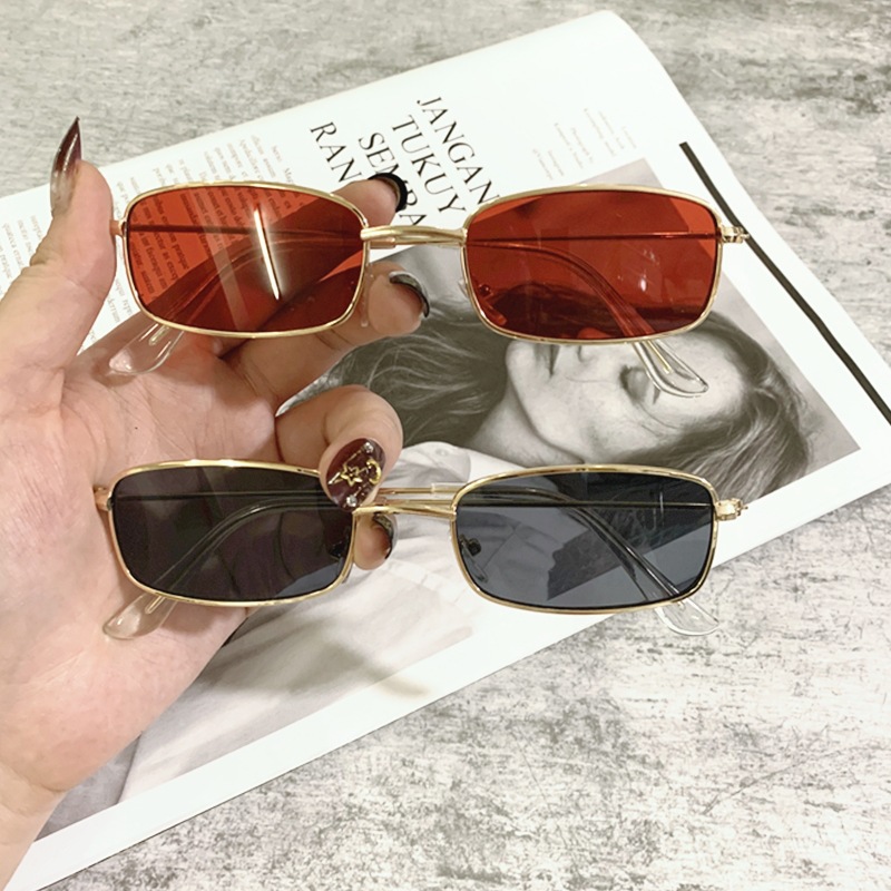 Retro fashionable sunglasses for men and women
