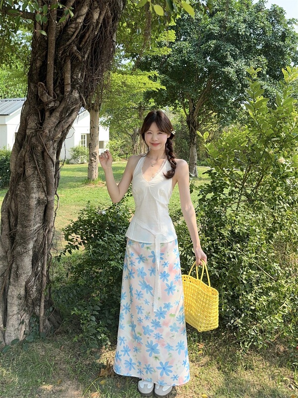 海边度假穿搭套装甜辣妹蕾丝挂脖吊带上衣女夏季碎花半身裙两件套|undefined