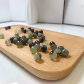 玉器工艺品;经络保健器材;天然玉石手饰