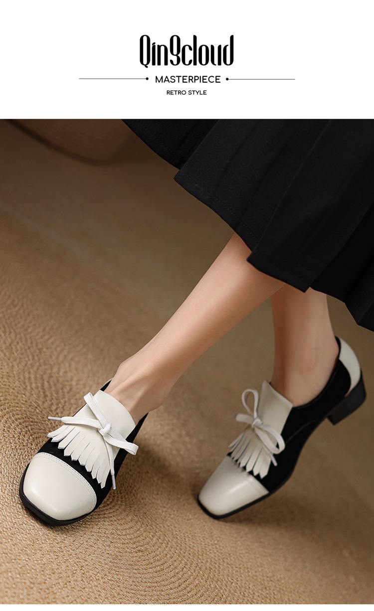 Giày cao gót nữ gót vuông da bò phối màu cổ điển mũi vuông tua rua — Màu đen chi tiết 5