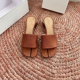 2026���䴺���¿���ƤTABI��ֺMM6�A�ָ��r��Ůʿ��Ьslippers