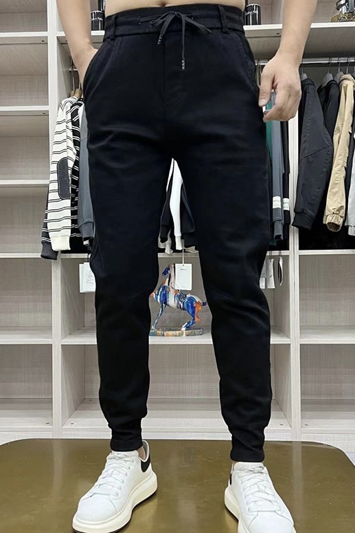 2024 Printemps/Été Nouveau Petit Jean Noir Homme Polyvalent Slim Fit Jambe Serrée Décontracté Élastique Tendance Harun Pantalon_voghion.com