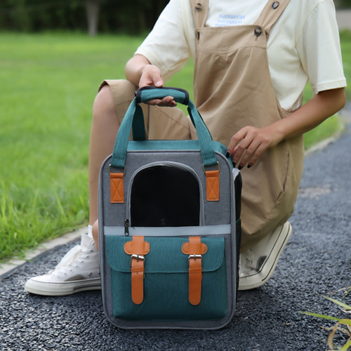 Cat bag, portable backpack for going out, portable foldable, breathable and non-suffocating cat bag for going out, pet bag