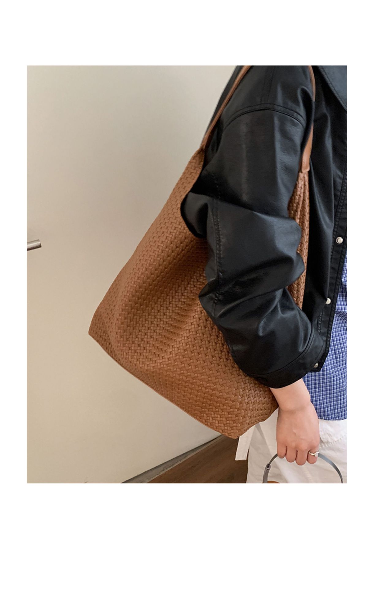 Suede Effect Crescent Zip Shoulder Tote Bag 19
