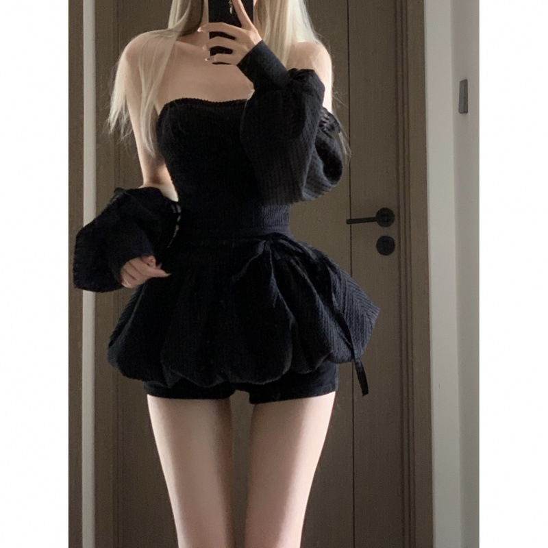小魔女暗黑抹胸裙收腰显瘦一字肩连衣裙春秋夏季小众设计感蓬蓬裙