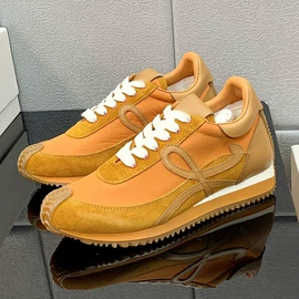 女式休闲单鞋;女式板鞋;男式板鞋