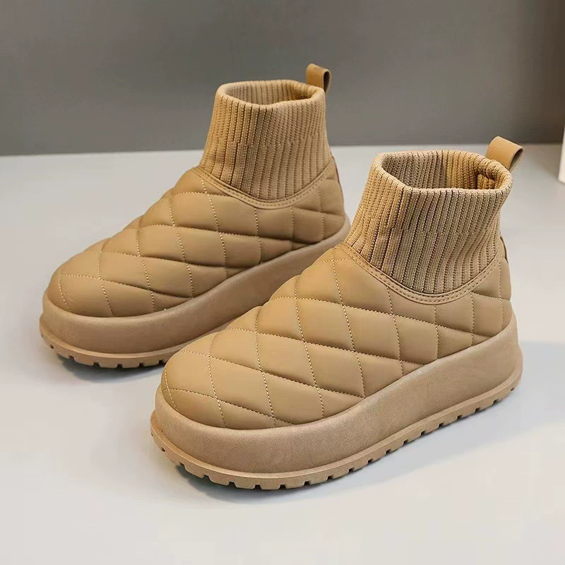 Снежные сапоги женские зимние 2024 новые корейские дикие бархатные толстые хлопчатобумажные ботинки водонепроницаемые нескользящие сапоги с толстой подошвы