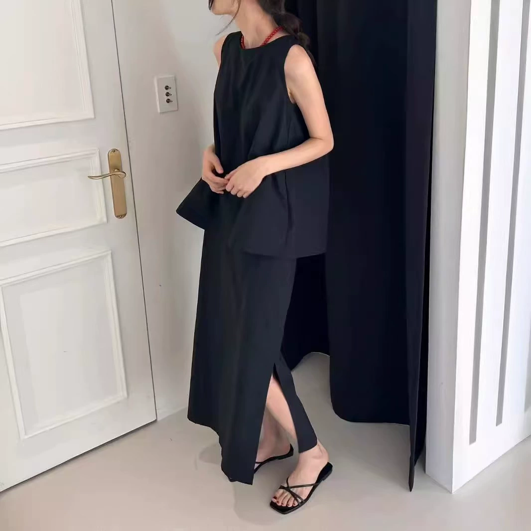 Корейский женский костюм, летний нишевый дизайн, универсальный топ без рукавов, юбка с высокой талией и разрезом по подолу