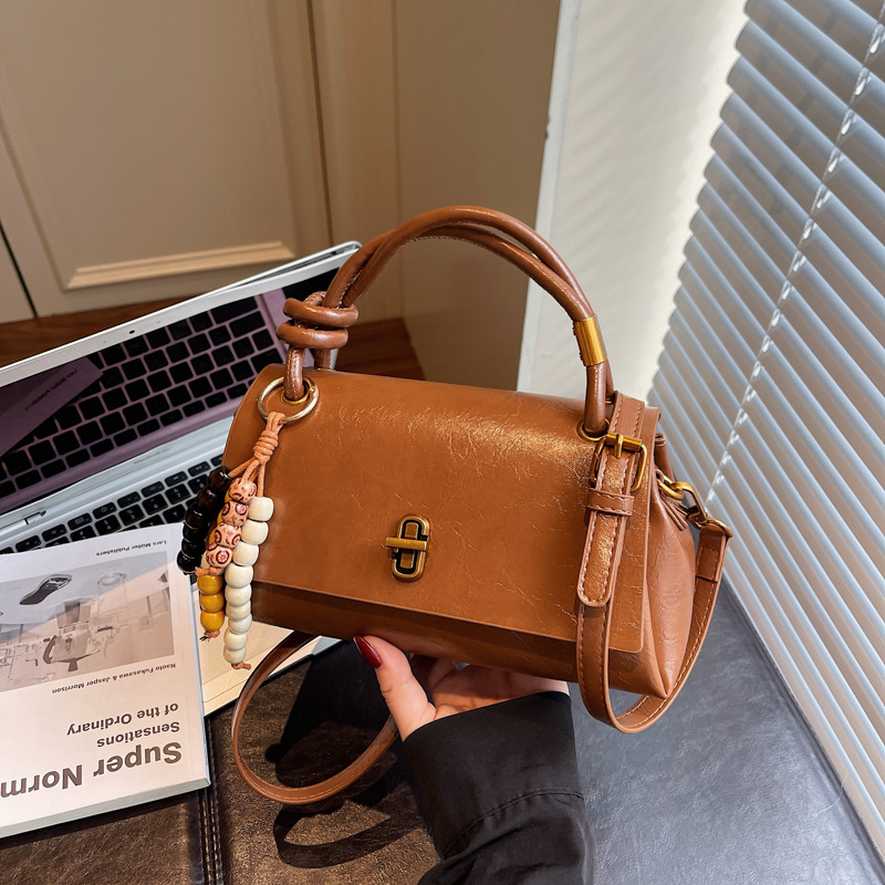Nuevo cross-border de alta calidad bolso de moda nicho de moda bolso de hombro de mujer simple versátil bolso de hombro retro image 8