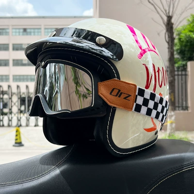 Motorcycles for All Seasons, Car helmet