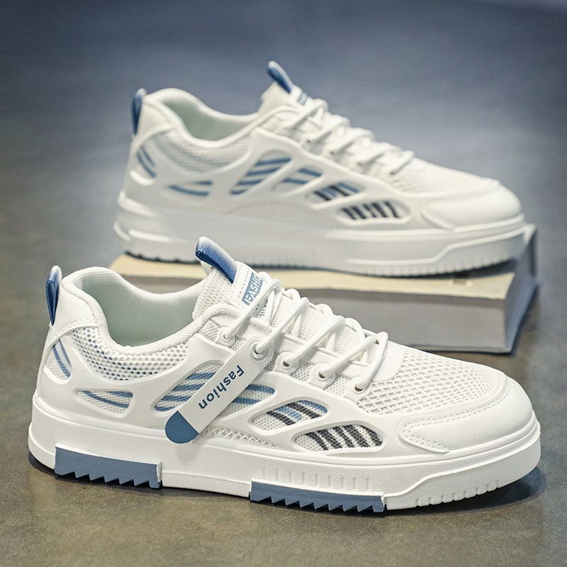 Zapatos de hombre nuevos zapatos blancos de verano de moda coreana versátil zapatos de skate transpirables juveniles zapatos deportivos casuales de moda para hombres