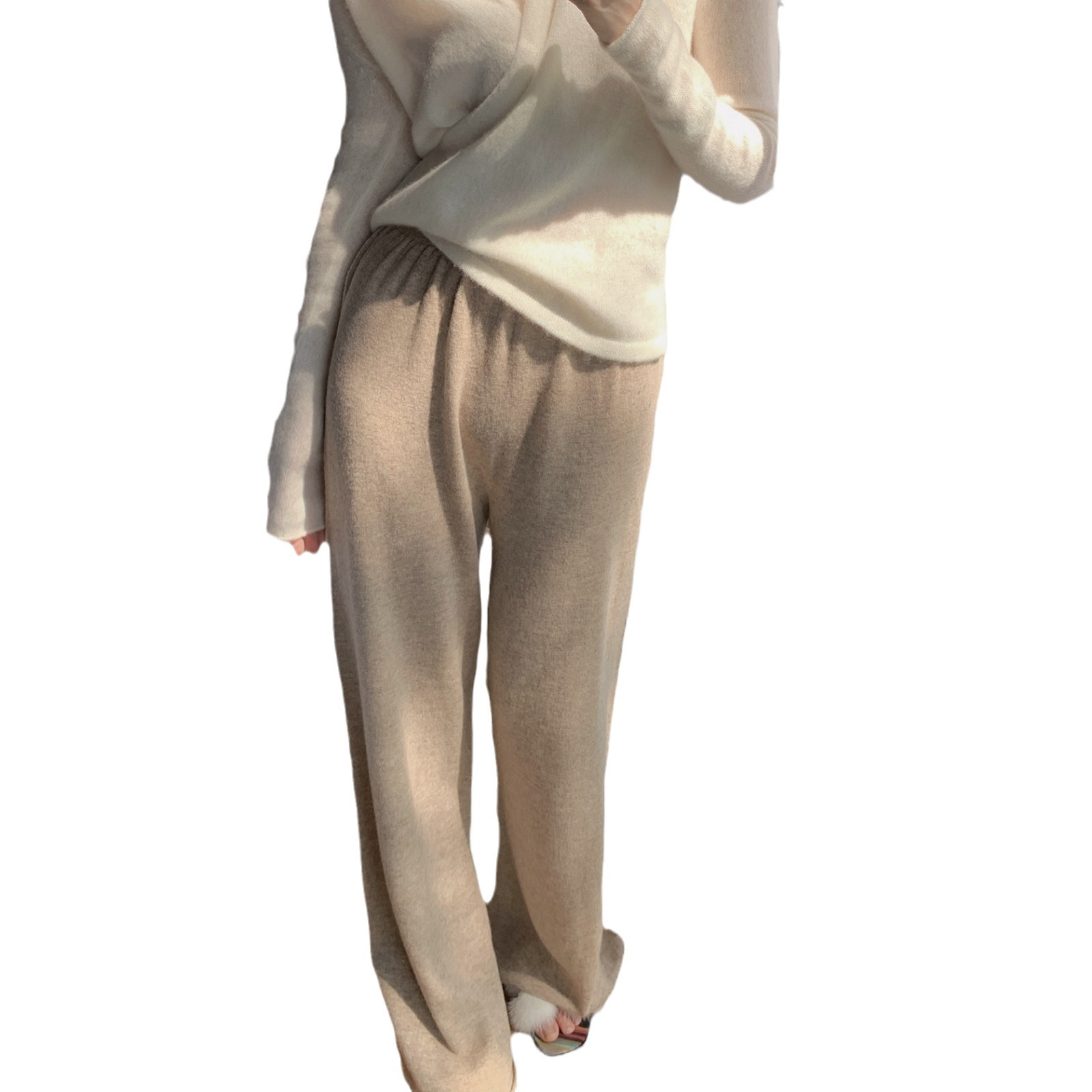 Knitted demi-season fitted trousers