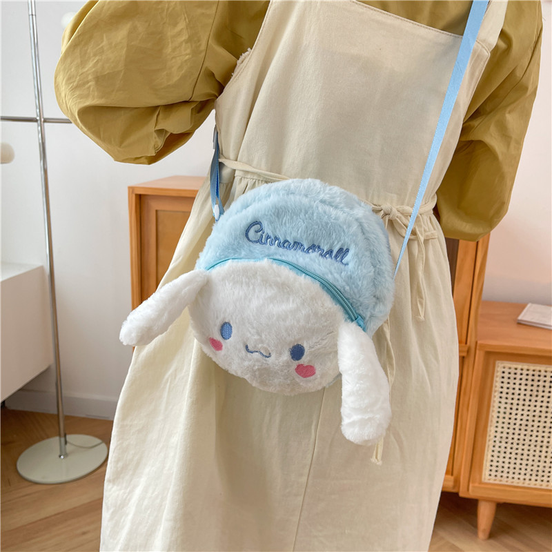 Plush capacious one-shoulder bag