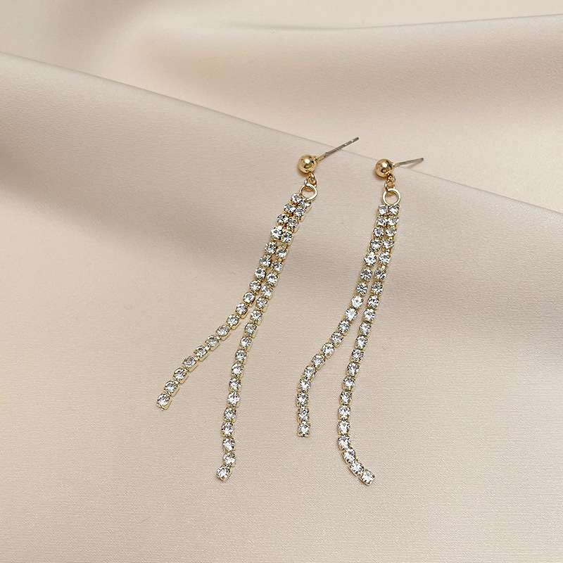 Pendientes de perlas, pendientes de estilo caliente, lujo ligero, pendientes simples de celebridades de Internet, accesorios de Yiwu, venta al por mayor