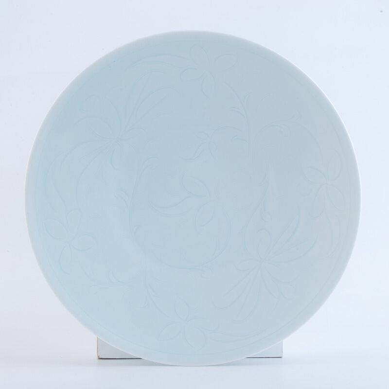 Jingdezhen Ceramics, Song-Style Aesthetic Celadon, Single-Sided Knife Carving, 10inch Compartment Plate, Chinese High-Temperature Ceramic Dish Plate Wholesale Jingdezhen Ceramics, Song-Style Aesthetic Celadon, Single-Sided Knife Carving, 10inch Compartment Plate, Chinese High-Temperature Ceramic Dish Plate Wholesale