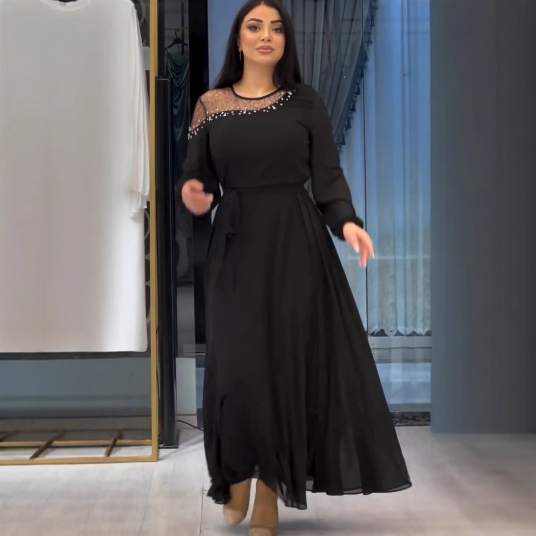2025 Spring New Cross-Border Embroidered Middle Eastern Turkish Arab Dubai Muslim Women's Fashion Dress_ecoleips.com