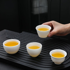 羊脂玉磁器の工夫のティーカップの家庭用陶磁器のお茶の杯