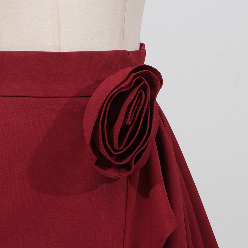 Saia midi de cintura subida saia plissada evasé com flores_voghion.com