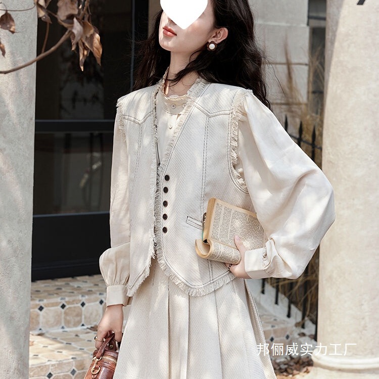 French Style Lace Shirt/Bohemian Style Vest/Pleated Skirt Style Three-Piece Set for Autum