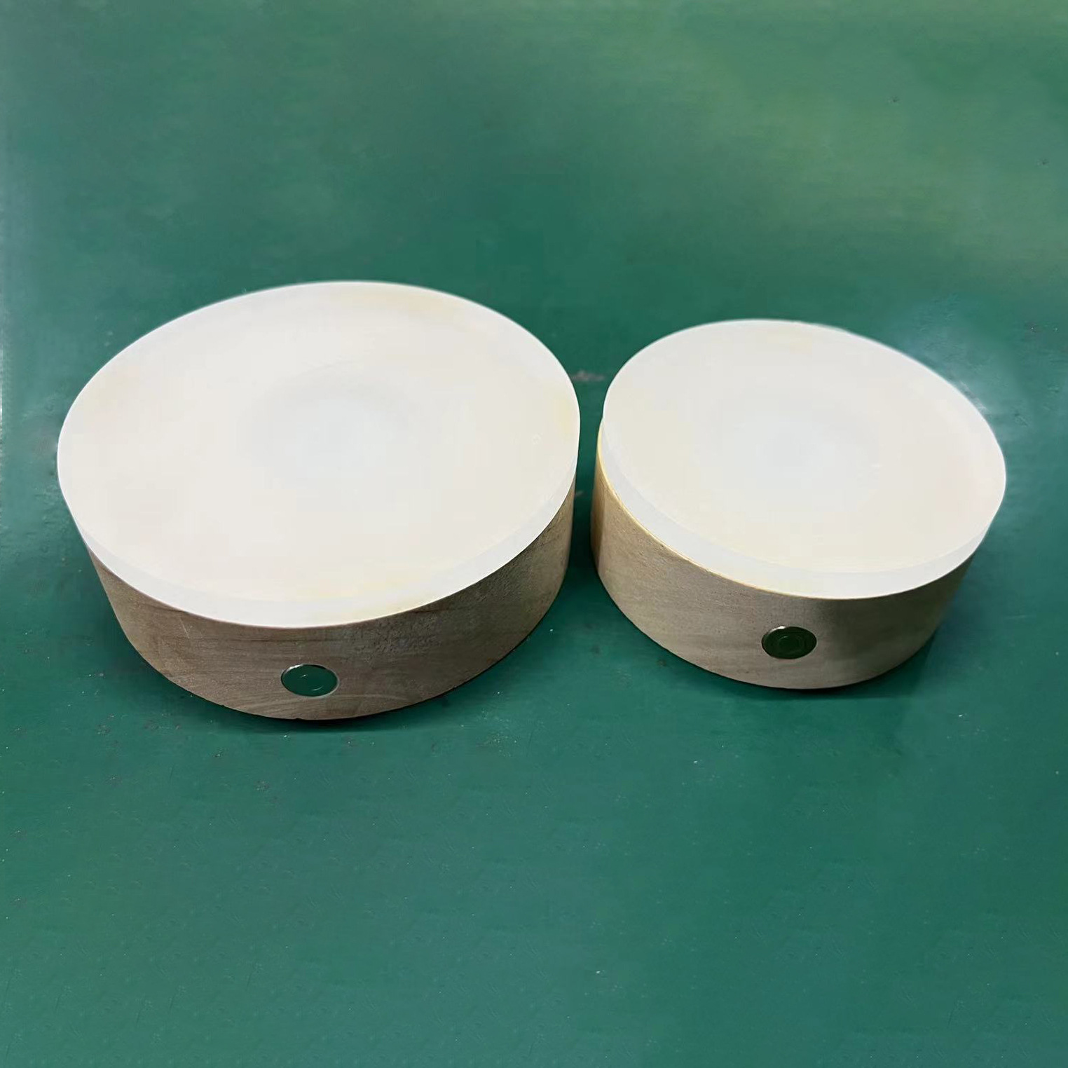 Yonii LED luz nocturna de madera maciza 3 pilas AAA luz cálida de base luminosa de madera maciza redonda inalámbrica