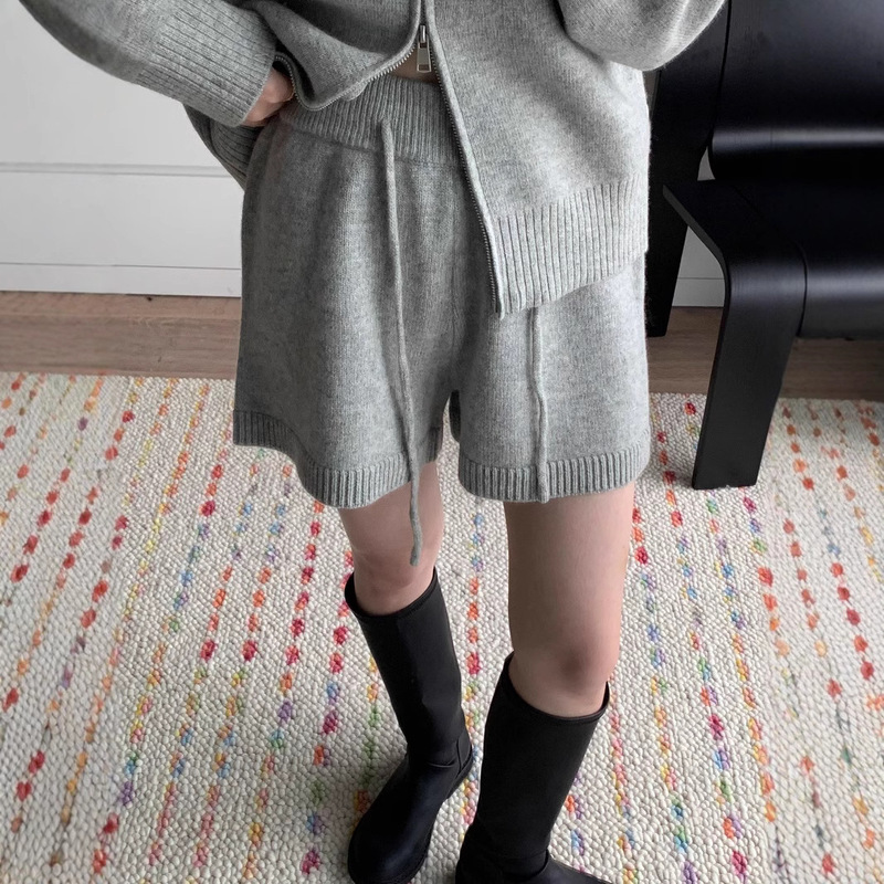 Casual Basic High-Waisted Loose Wide-Leg Knitted Shorts for Women in Autumn and Winter Elastic Waist A-Line Silhouette Casual Pants Casual Basic High-Waisted Loose Wide-Leg Knitted Shorts for Women in Autumn and Winter Elastic Waist A-Line Silhouette Casual Pants