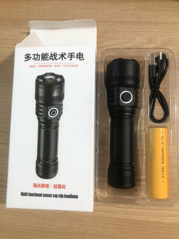 アルミニウム合金多機能戦術的な高輝度長距離ポータブルズーム懐中電灯屋外充電式強力な光懐中電灯|undefined