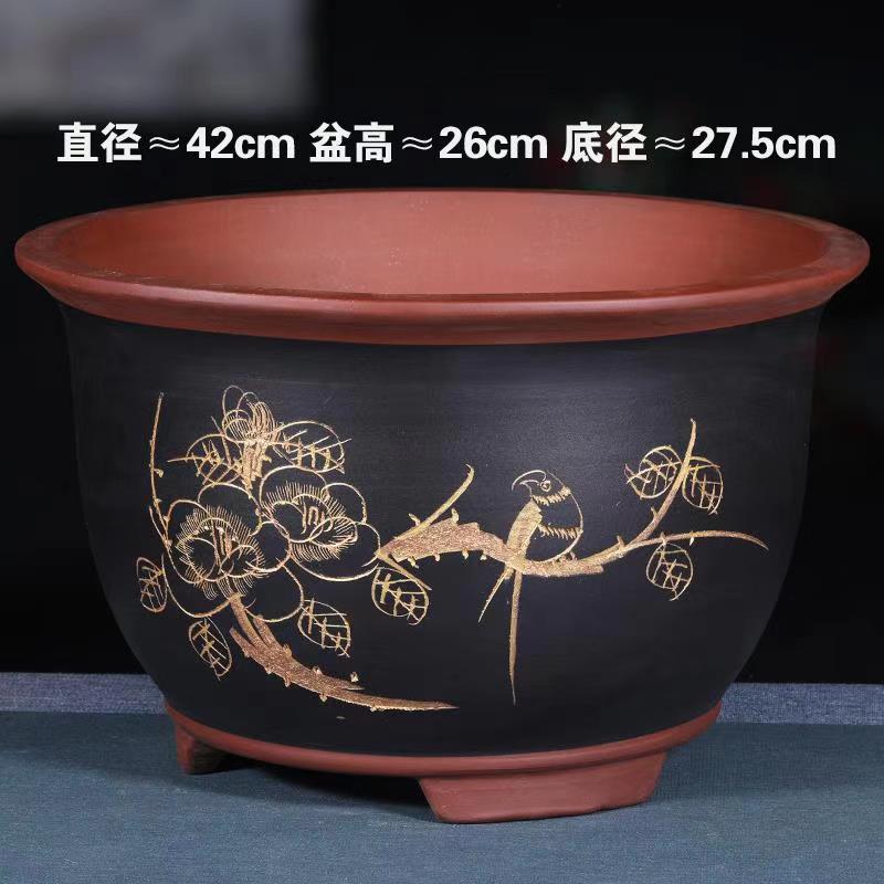 Black 42cm black triangular golden clock