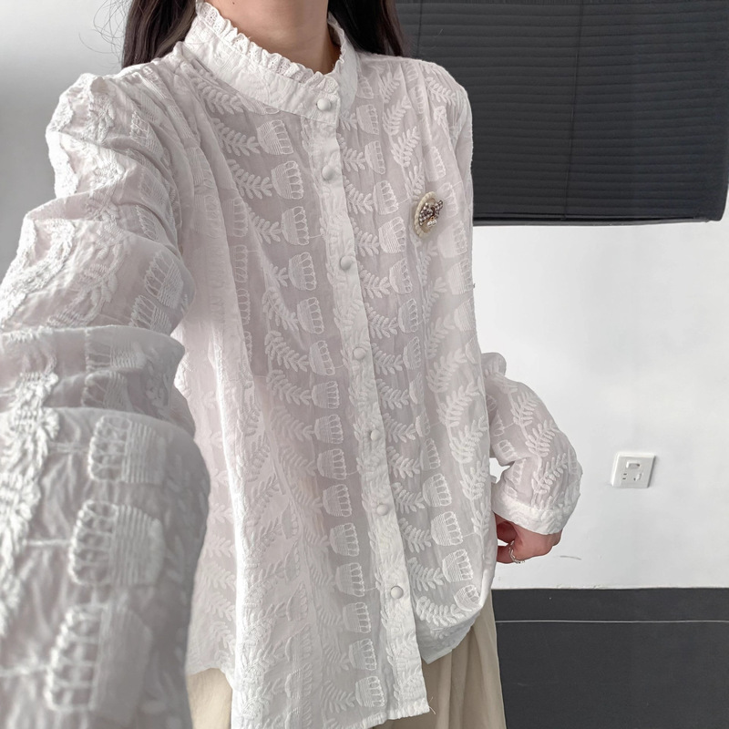 2025 New Autumn Clothing, Literary, Fresh, Sweet, Stereo Embroider, Loose Jacquard Long-Sleeved Shirt, Women's Bottoming Shirt 2025 New Autumn Clothing, Literary, Fresh, Sweet, Stereo Embroider, Loose Jacquard Long-Sleeved Shirt, Women's Bottoming Shirt