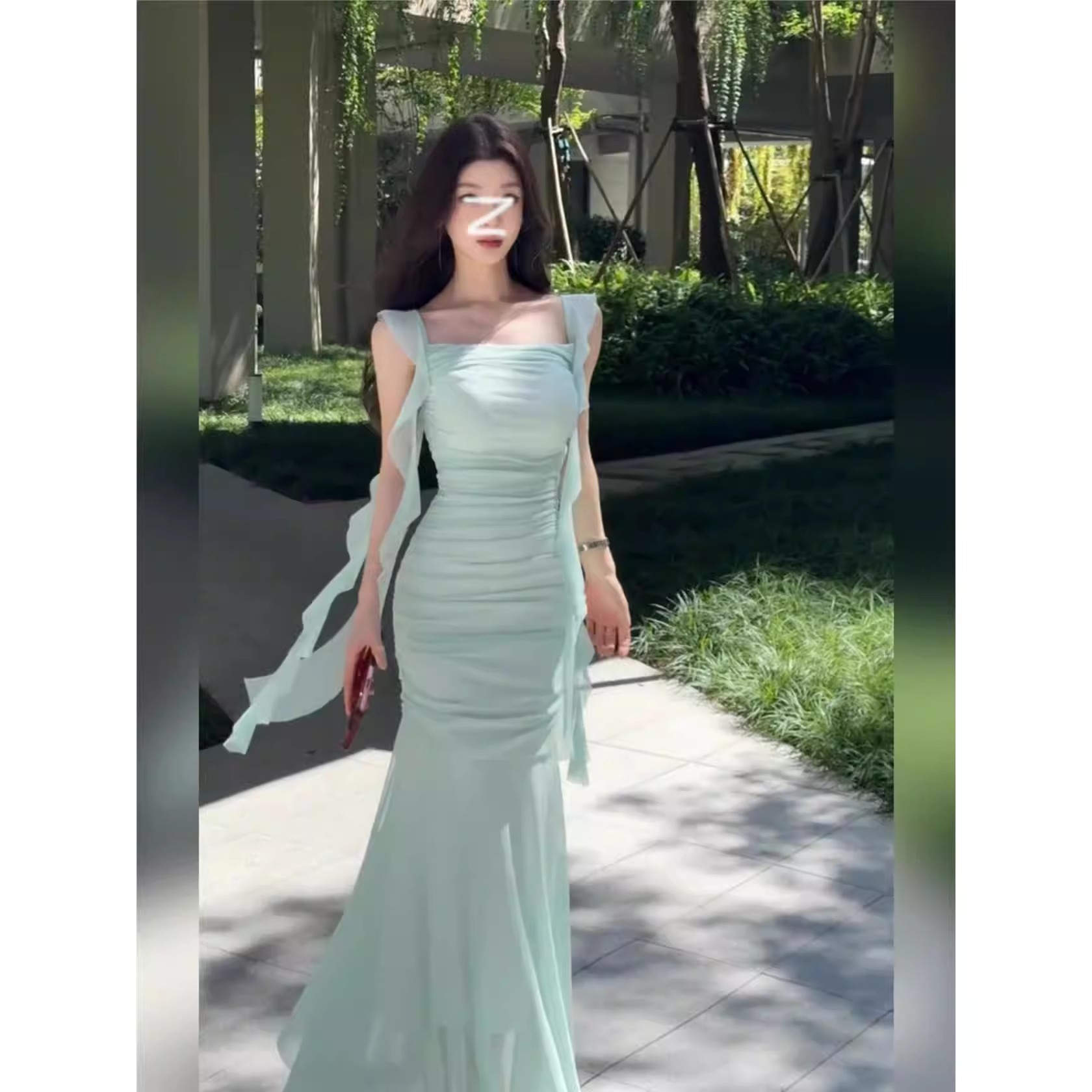 温柔风巨好看的修身包臀吊带长裙小众时尚气质感连衣裙2026年春季