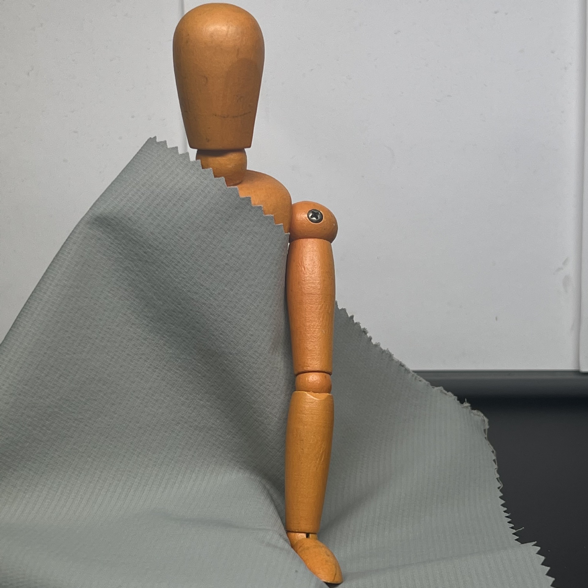 制定俄罗斯迷你条面料 户外弹性夹克派克服风衣外套女装服装布料