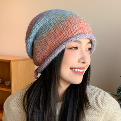 秋冬のグラデーションの帽子の女性のドーパミンの大きい頭は顔の小さいニットの毛糸の帽子のファッションの百合の保温の山の帽子を現します。