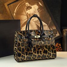 �r����Ƥ���yб���ţƤ��������Ů2026�¿�μ�б���K������