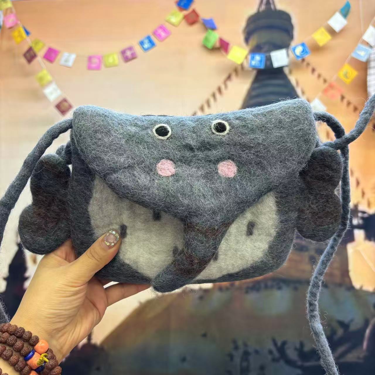 짙은 회색 코끼리