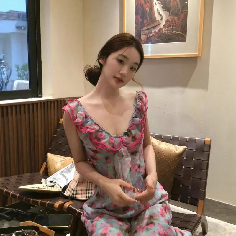 Tea Break French Style V-neck Floral dress Women's Summer Seaside Vacation Beautiful Unique Beautiful Waist Elegant Long Dress