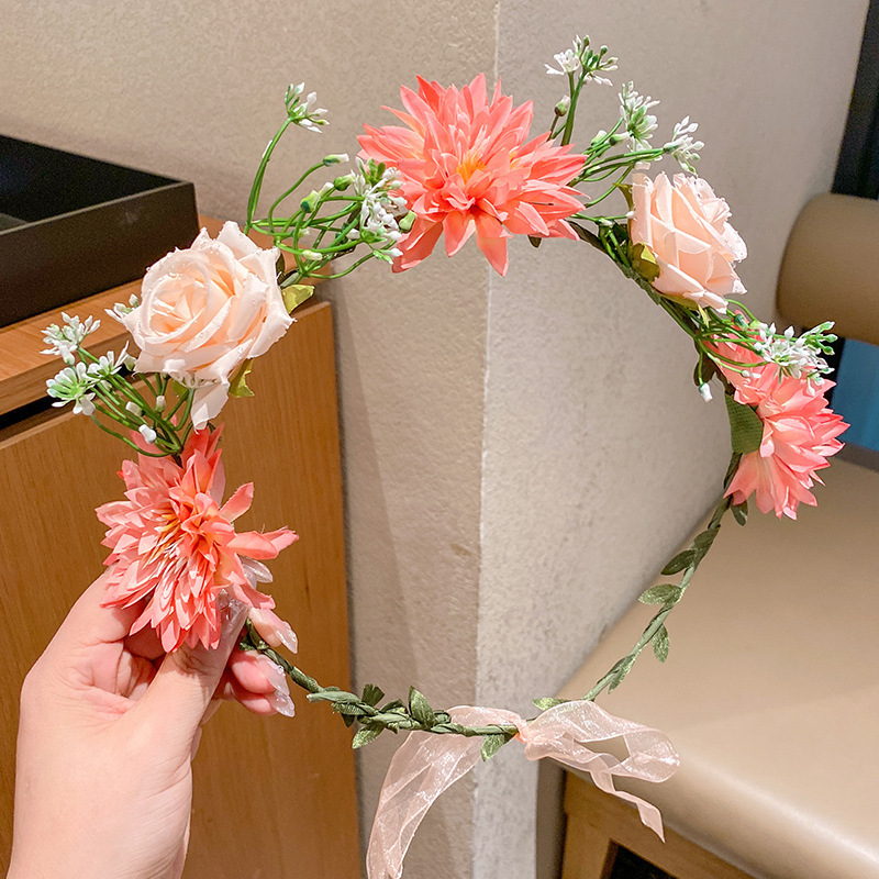 子供の頭飾りの花の子供の美しい花嫁の花輪の手の花の女の子のドレスは花の子供のアクセサリーの王女の頭の花を飾ります。|undefined
