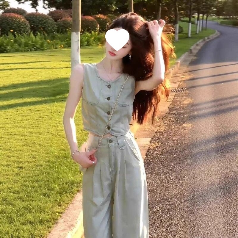 New Summer Denim Outfit for Women, a Complete Set of Korean-Style Outfits, Denim Vest Paired with Wide-Leg Pants, Two-Piece Set New Summer Denim Outfit for Women, a Complete Set of Korean-Style Outfits, Denim Vest Paired with Wide-Leg Pants, Two-Piece Set