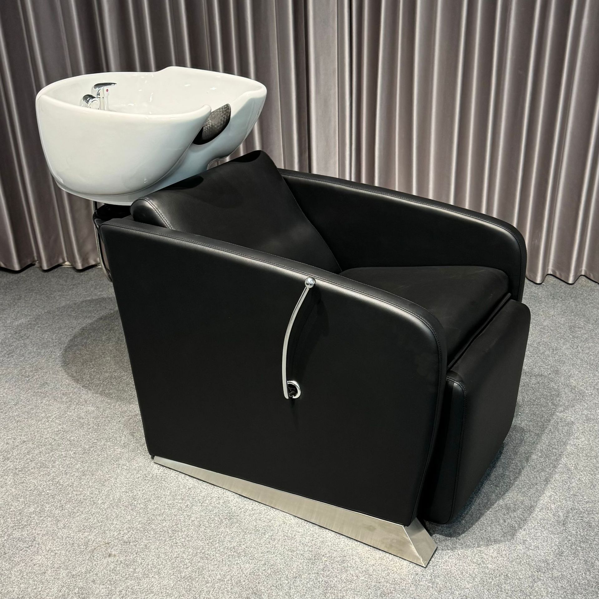 Exportación a salones de belleza europeos y americanos Silla de descarga rápida para sentarse Champú para sentarse Silla de champú Silla de estilo europeo conveniente