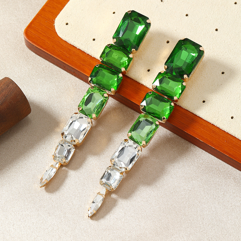 1 Pair Simple Style Rhombus Tassel Alloy Artificial Gemstones Drop Earrings display picture 8