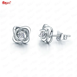 钻石手饰;钻石项饰;钻石耳饰