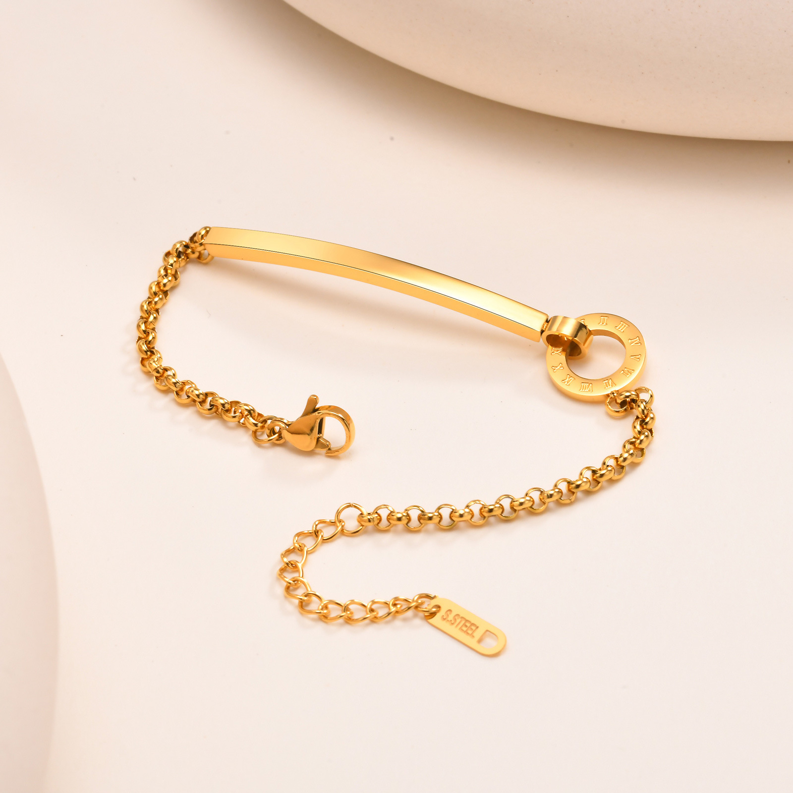 Women's stainless steel round pearl chain bend brand Roman numeral…